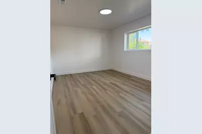8287 S Valencia Cir, Sandy, UT 84093 - Photo 19