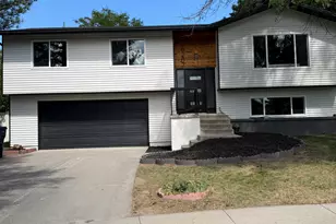 8287 S Valencia Cir, Sandy, UT 84093 - Photo 3