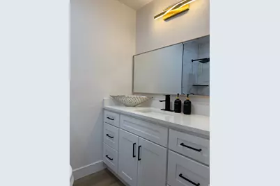 8287 S Valencia Cir, Sandy, UT 84093 - Photo 15