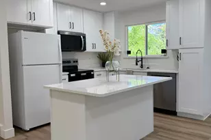 8287 S Valencia Cir, Sandy, UT 84093 - Photo 7