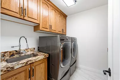 941 N Sandhurst Dr, Salt Lake City, UT 84103 - Photo 35