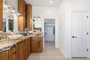 941 N Sandhurst Dr, Salt Lake City, UT 84103 - Photo 29