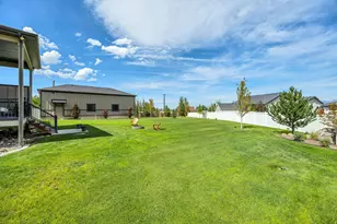 6833 W Rose Canyon Rd, Herriman, UT 84096 - Photo 37