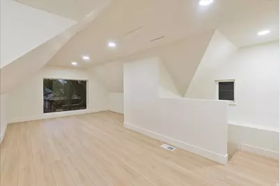 345 Hollywood Ave, Salt Lake City, UT 84115 - Photo 25