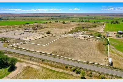 7600 E 2500 S, Jensen, UT 84035 - Photo 19