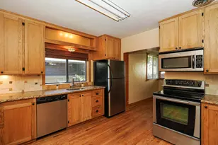 2466 S Highland Dr, Salt Lake City, UT 84106 - Photo 23