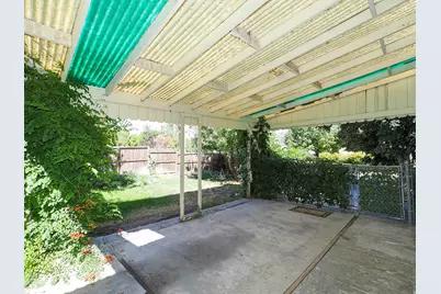2466 S Highland Dr, Salt Lake City, UT 84106 - Photo 11