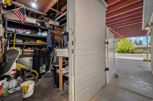 1520 E 8600 S, Sandy, UT 84093 - Photo 25