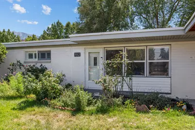 1520 E 8600 S, Sandy, UT 84093 - Photo 27