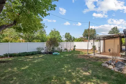 1520 E 8600 S, Sandy, UT 84093 - Photo 23
