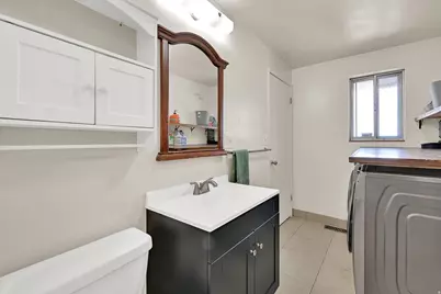 4475 S Vista Dr, South Ogden, UT 84403 - Photo 17