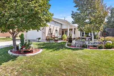 5008 S 2575 W, Roy, UT 84067 - Photo 5