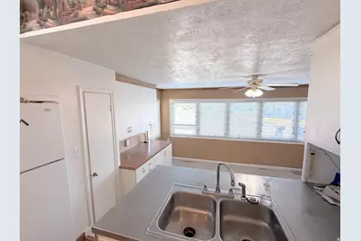 2381 E Lakeview Dr, Millcreek, UT 84109 - Photo 11