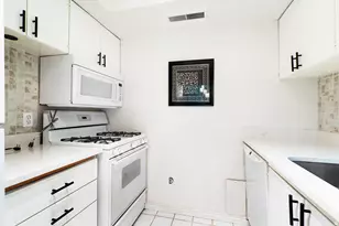 875 E Arrowhead Ln, Murray, UT 84107 - Photo 13