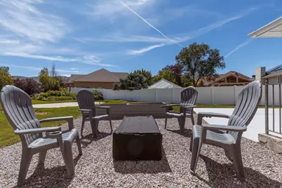 691 E Kings Peak Cv, Draper, UT 84020 - Photo 49