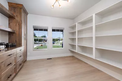 691 E Kings Peak Cv, Draper, UT 84020 - Photo 15