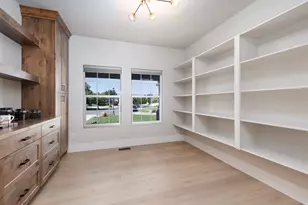 691 E Kings Peak Cv, Draper, UT 84020 - Photo 15