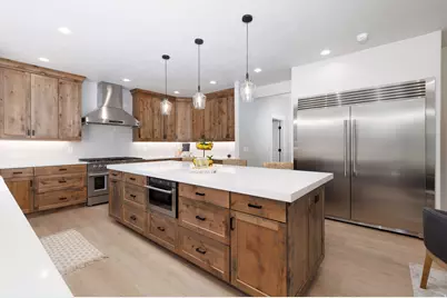 691 E Kings Peak Cv, Draper, UT 84020 - Photo 17