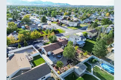 8557 S McIntyre Way, West Jordan, UT 84081 - Photo 41