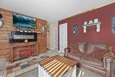 8557 S McIntyre Way, West Jordan, UT 84081 - Photo 5