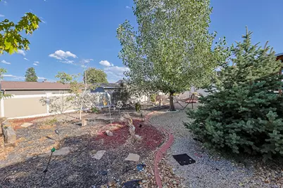 8557 S McIntyre Way, West Jordan, UT 84081 - Photo 35