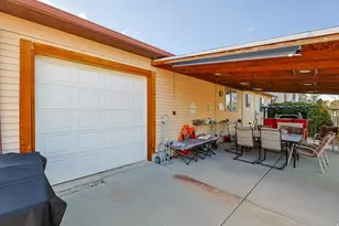 8557 S McIntyre Way, West Jordan, UT 84081 - Photo 27