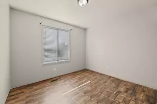 8557 S McIntyre Way, West Jordan, UT 84081 - Photo 17