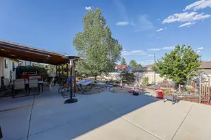 8557 S McIntyre Way, West Jordan, UT 84081 - Photo 29