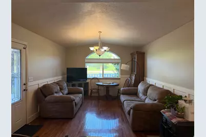 393 E 2440 N, North Logan, UT 84341 - Photo 13