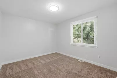 853 S 900 E, Salt Lake City, UT 84102 - Photo 15