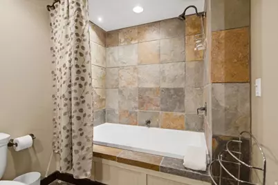 419 E 12100 S, Draper, UT 84020 - Photo 37