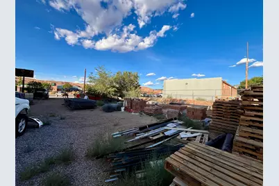 1082 S Main St, Moab, UT 84532 - Photo 7