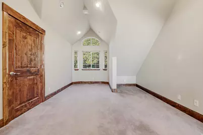 2527 E Bonneville Terrace Dr, Ogden, UT 84403 - Photo 37