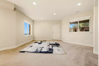 2527 E Bonneville Terrace Dr, Ogden, UT 84403 - Photo 49