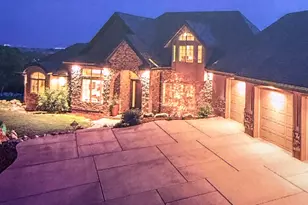 2527 E Bonneville Terrace Dr, Ogden, UT 84403 - Photo 5