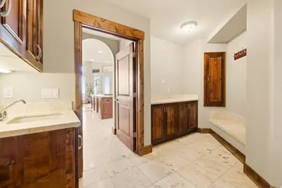 2527 E Bonneville Terrace Dr, Ogden, UT 84403 - Photo 35