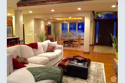 2527 E Bonneville Terrace Dr, Ogden, UT 84403 - Photo 9