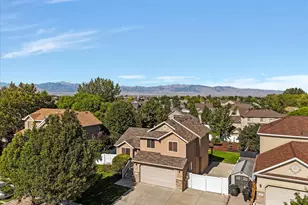 5443 N Cricket Ln E, Stansbury Park, UT 84074 - Photo 33