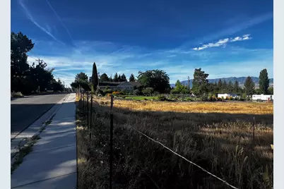 375 N 400 E, Hyde Park, UT 84318 - Photo 3