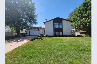 685 E 2400 N, North Ogden, UT 84414 - Photo 1