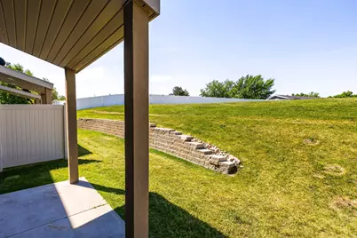 1865 W 5050 S, Roy, UT 84067 - Photo 31