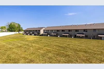 1865 W 5050 S, Roy, UT 84067 - Photo 5
