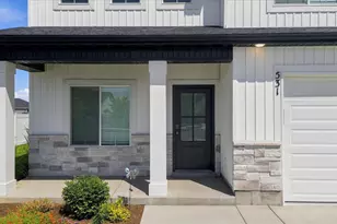 531 E 600 S, Hyrum, UT 84319 - Photo 3