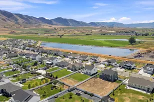 531 E 600 S, Hyrum, UT 84319 - Photo 25