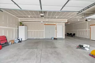 531 E 600 S, Hyrum, UT 84319 - Photo 23