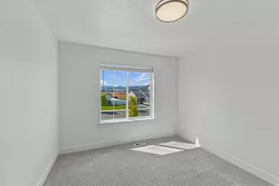 531 E 600 S, Hyrum, UT 84319 - Photo 17
