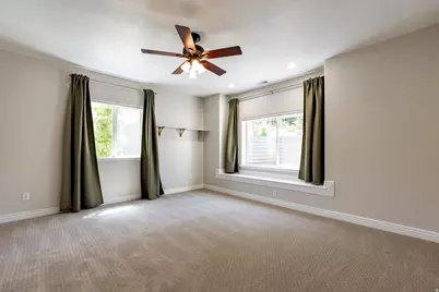 2826 E 3725 N, Layton, UT 84040 - Photo 37
