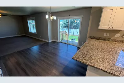 1086 S 2300 E, Spanish Fork, UT 84660 - Photo 5
