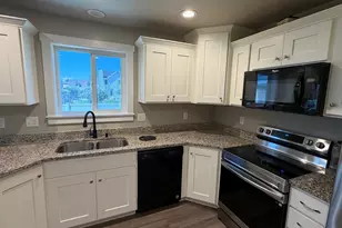 1086 S 2300 E, Spanish Fork, UT 84660 - Photo 9