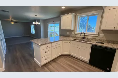 1086 S 2300 E, Spanish Fork, UT 84660 - Photo 7